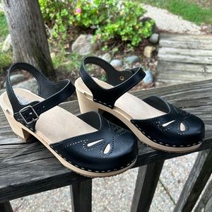 COPY - New Sandgrens Swedish Clogs sandals, size 39euro 8.5